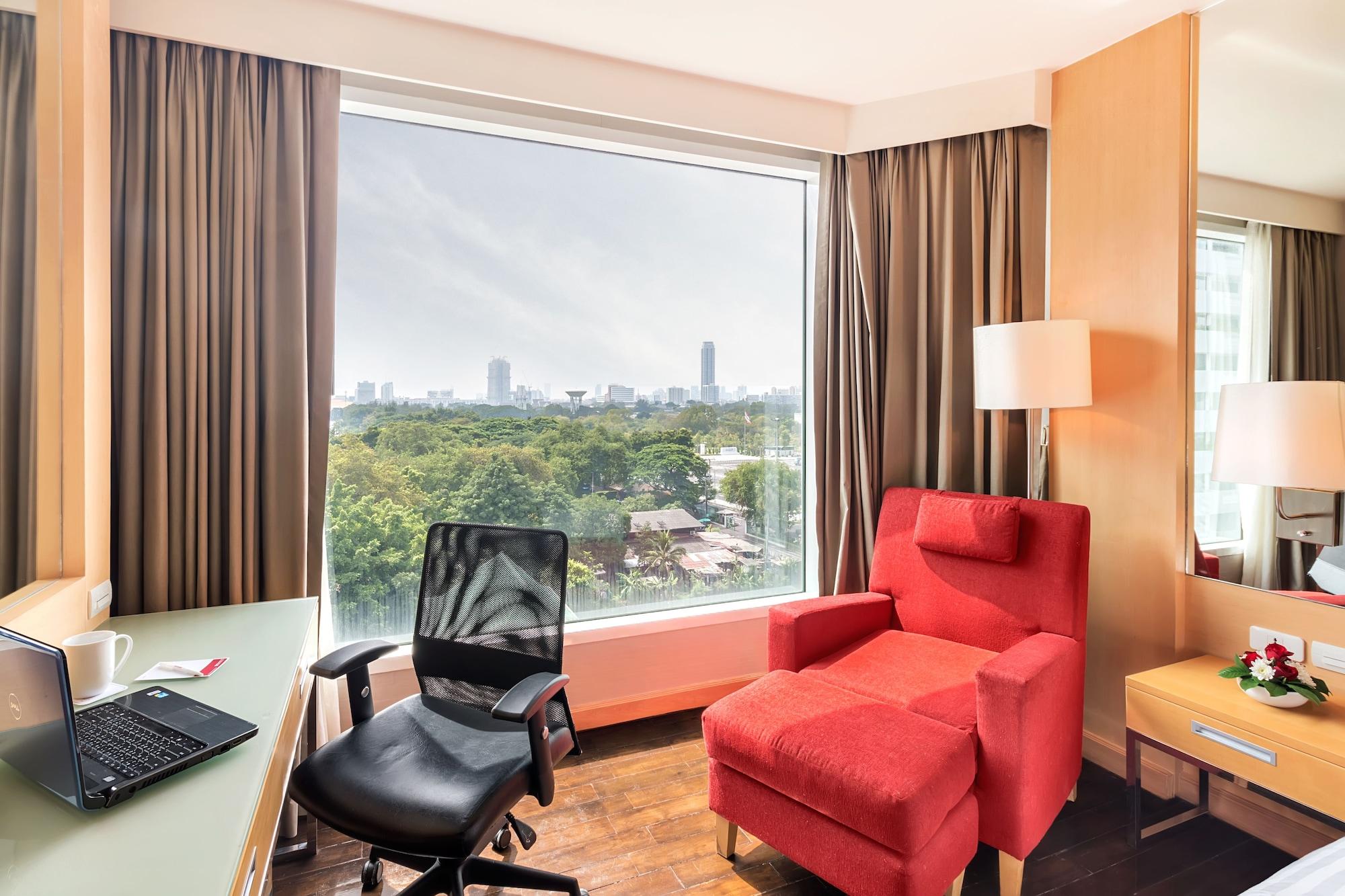 Hotel Sora & Sukhumvit 4*