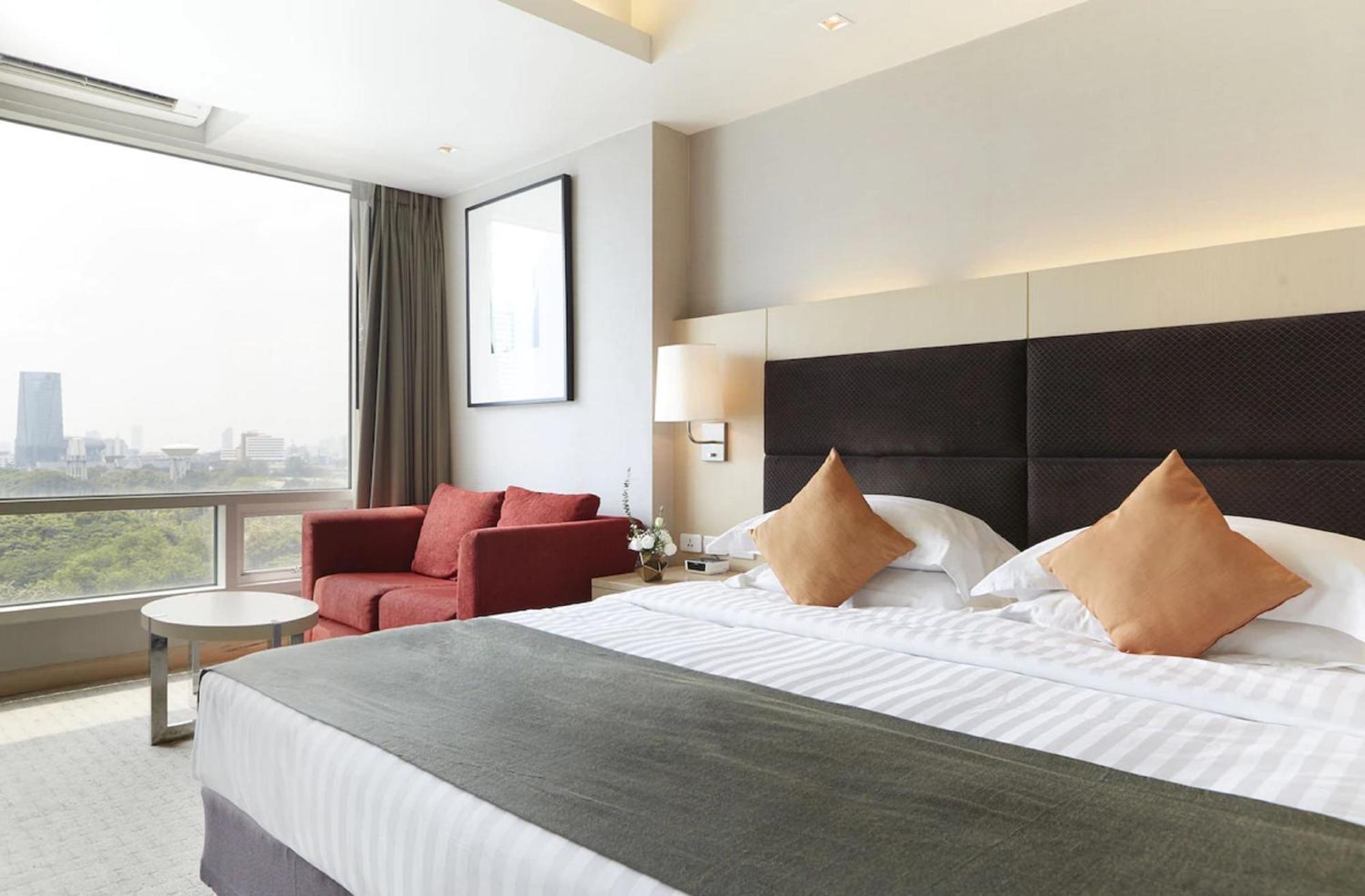 Sora & Sukhumvit 4* Бангкок