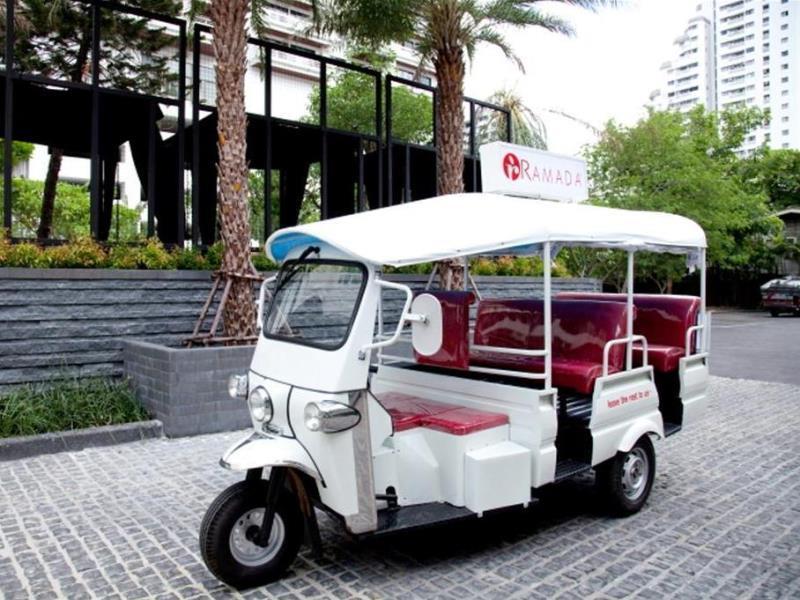 Sora & Sukhumvit 4*